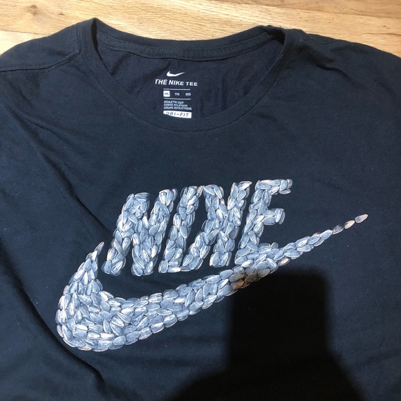 Nike sunflower seed tee - Picture 3 of 3